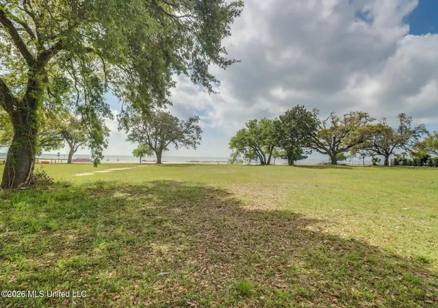 Photo 1 of Land for sale at 660 E Beach Blvd, Gulfport, MS 39501 | MLS# 4144328 | Listing updated on 2026-04-01