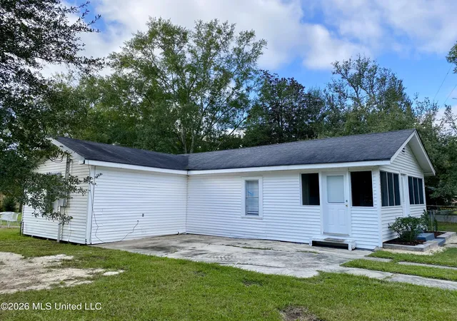 Homes for sale in Picayune, MS | 149 Grover Barrett Rd, Picayune, MS 39466 | MLS# 4144364