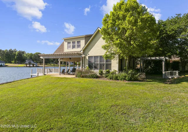 1st image of 100 Northshore Pte, Madison, MS 39110 | MLS# 4147135