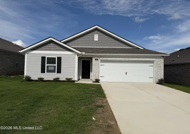 Homes for sale in Byhalia, MS | 19 S Thorn Tree St, Byhalia, MS 38611 | MLS# 4144471
