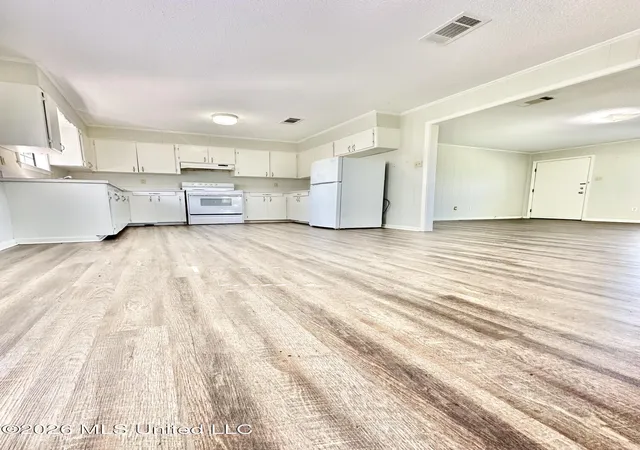 5th image of 4343 Eagle Lake Shore Rd, Vicksburg, MS 39183 | MLS# 4144517