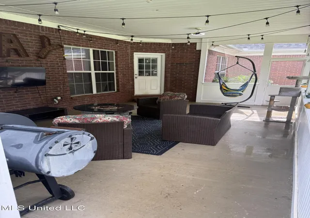 Photo 4 of Sale Pending at 25 Dry Fld Rd, Byhalia, MS 38611 | MLS# 4144538 | Listing updated on 2026-04-11