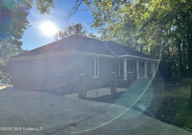 Homes for sale in Gautier, MS | 2709 Robert Hiram Dr, Gautier, MS 39553 | MLS# 4145869