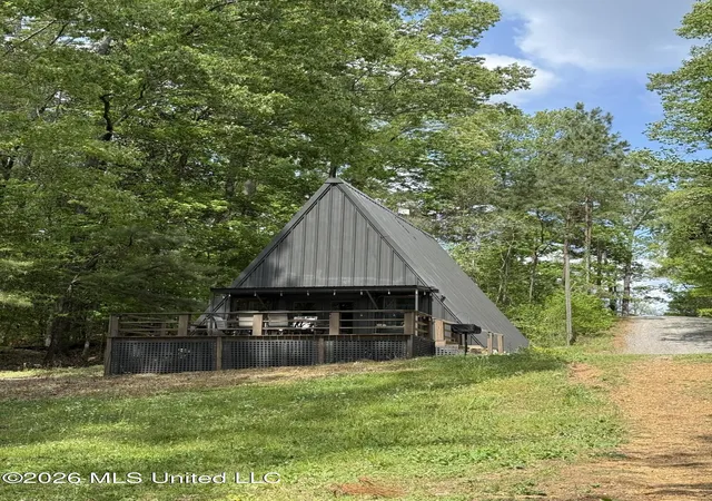 Homes for sale in Natchez, MS | 118 Turkey Creek Rd, Natchez, MS 39120 | MLS# 4144602