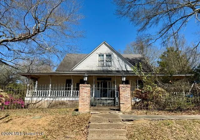 Homes for sale in Woodville, MS | 842 S 3rd St, Woodville, MS 39669 | MLS# 4144662