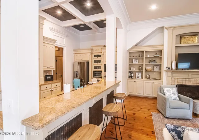 Photo 3 of Single family home for sale at 1612 E Northside Dr, Jackson, MS 39211 | MLS# 4144688 | Listing updated on 2026-08-31