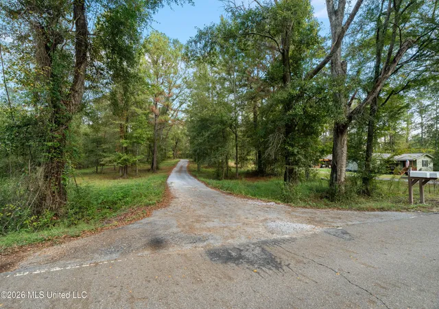 Homes for sale in Petal, MS | 75 Otis Lee Rd, Petal, MS 39465 | MLS# 4144708