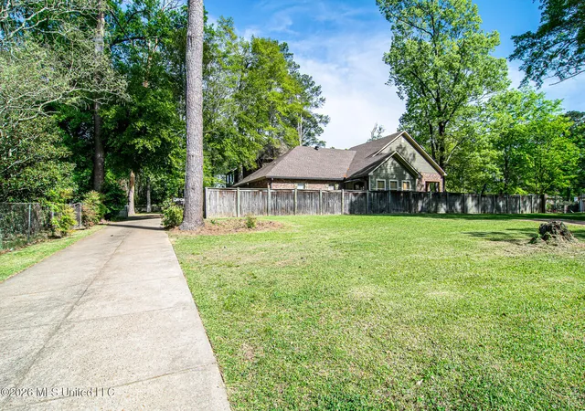Photo 1 of Land for sale at 0 E Northside Dr, Jackson, MS 39206 | MLS# 4144803 | Listing updated on 2026-08-31