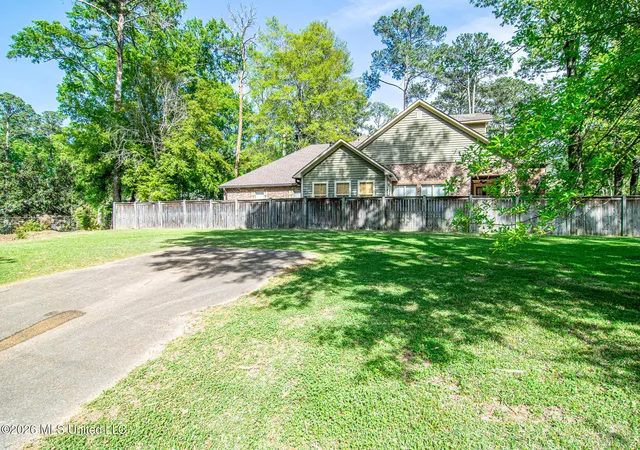 Photo 2 of Land for sale at 0 E Northside Dr, Jackson, MS 39206 | MLS# 4144803 | Listing updated on 2026-08-31