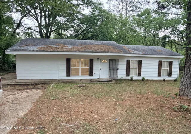 2nd image of 2814 Charleston Dr, Jackson, MS 39212 | MLS# 4144891