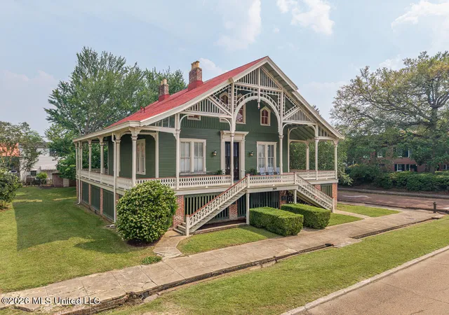 Photo 2 of Single family home for sale at 209 S Broadway St, Natchez, MS 39120 | MLS# 4159873 | Listing updated on 2026-08-24