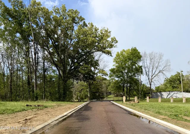 Photo 3 of Land for sale at 00 Plainview Dr Lot 2, Vicksburg, MS 39180 | MLS# 4144906 | Listing updated on 2026-10-01