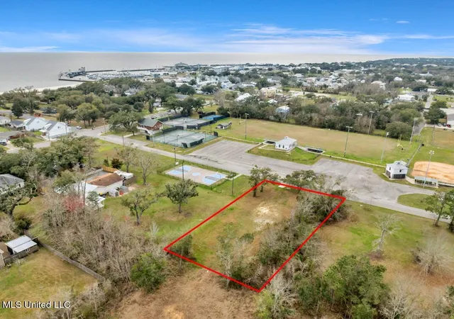 Homes for sale in Pass Christian, MS | 234 Fleitas Ave, Pass Christian, MS 39571 | MLS# 4144917