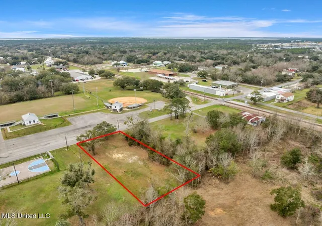 Homes for sale in Pass Christian, MS | 234 Fleitas Ave, Pass Christian, MS 39571 | MLS# 4144917