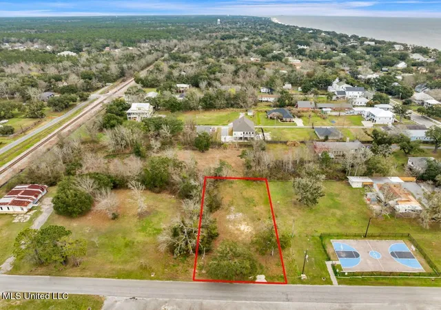Homes for sale in Pass Christian, MS | 234 Fleitas Ave, Pass Christian, MS 39571 | MLS# 4144917