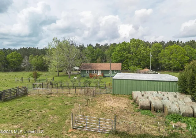 Homes for sale in Lumberton, MS | 395 Fairley Rd, Lumberton, MS 39455 | MLS# 4144947