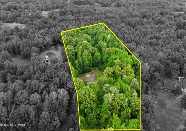 Photo 3 of Single family home for sale at 3981 Pleasant Hl Rd, Olive Branch, MS 38654 | MLS# 4145082 | Listing updated on 2026-04-21