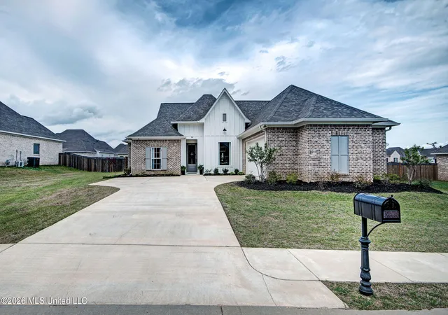 Homes for sale in Canton, MS | 966 Glenwild Cir, Canton, MS 39046 | MLS# 4146245