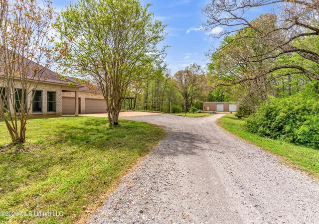 Homes for sale in Hernando, MS | 3555 S Fogg Rd, Hernando, MS 38632 | MLS# 4145409