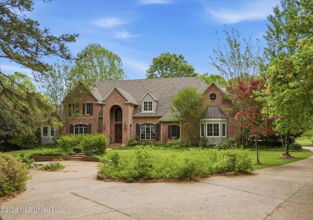 Photo 3 of Sale Pending at 136 Swan Sea Ln, Madison, MS 39110 | MLS# 4145486 | Listing updated on 2026-08-12