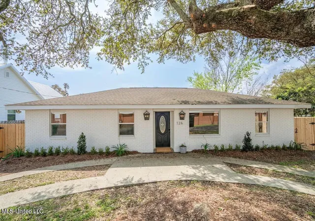 Homes for sale in Bay Saint Louis, MS | 126 Bookter St, Bay Saint Louis, MS 39520 | MLS# 4145443