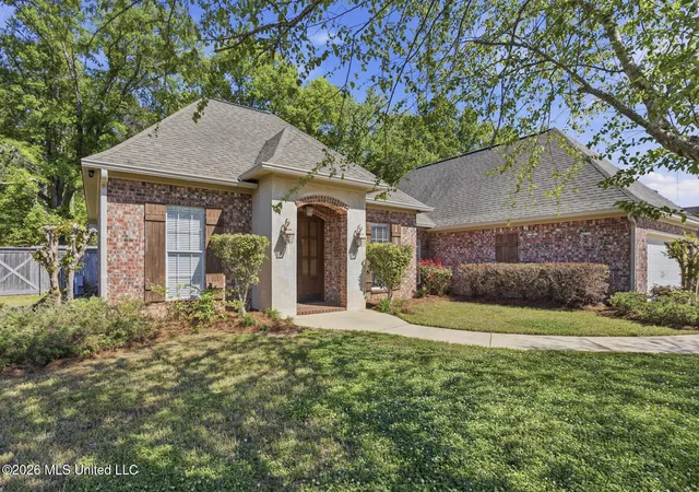 Photo 3 of Single family home for sale at 202 Belle Oak Dr, Brandon, MS 39042 | MLS# 4145455 | Listing updated on 2026-07-10