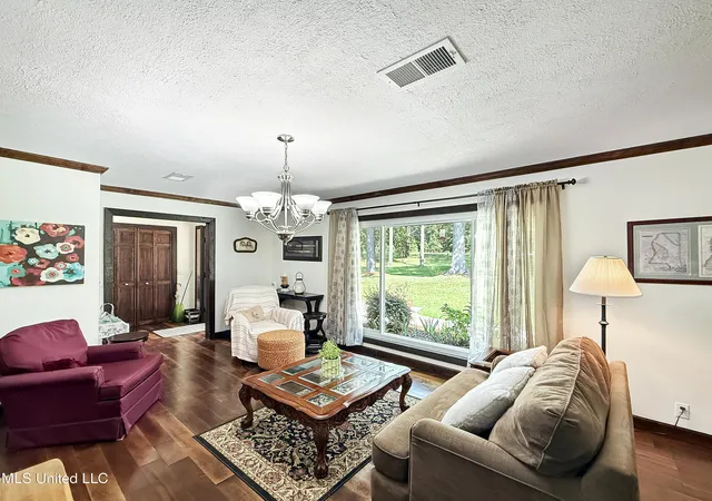 Photo 3 of Single family home for sale at 587 Shivers Rd, Newhebron, MS 39140 | MLS# 4145214 | Listing updated on 2026-04-11