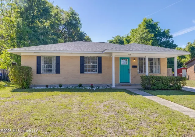Photo 1 of Single family home for sale at 1004 Augustine Dr, Gulfport, MS 39507 | MLS# 4145294 | Listing updated on 2026-08-03