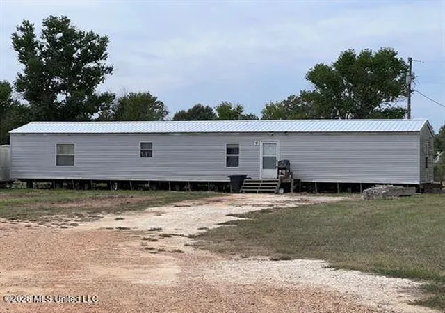 Homes for sale in Bogue Chitto, MS | 1097 Sw Montgomery Rd, Bogue Chitto, MS 39629 | MLS# 4145271