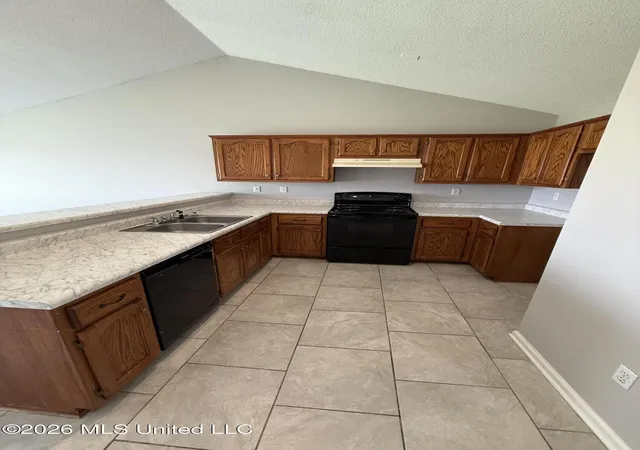 Photo 2 of Single family home for sale at 9067 Pimlico Dr, Southaven, MS 38671 | MLS# 4145284 | Listing updated on 2026-08-20