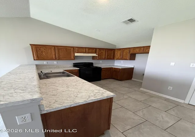 Photo 3 of Single family home for sale at 9067 Pimlico Dr, Southaven, MS 38671 | MLS# 4145284 | Listing updated on 2026-08-20