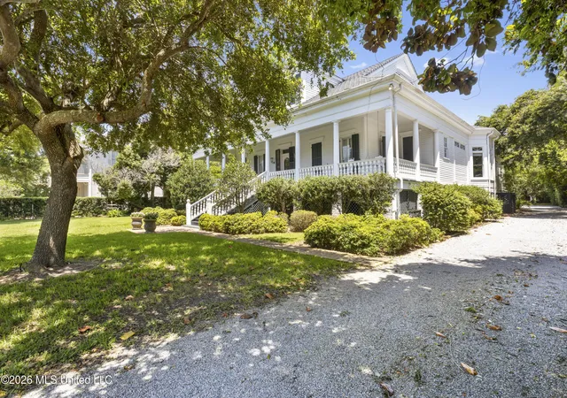 1st image of 811 E Scenic Dr, Pass Christian, MS 39571 | MLS# 4145608