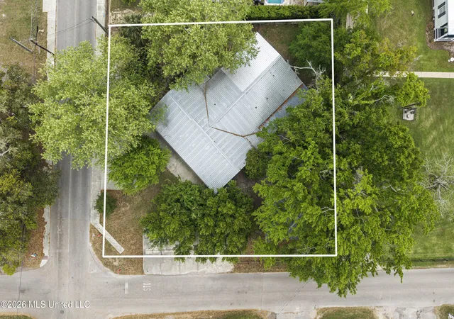 Homes for sale in Bay Saint Louis, MS | 264 Washington St, Bay Saint Louis, MS 39520 | MLS# 4145319
