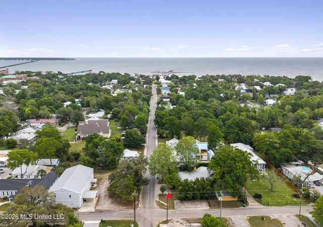 Homes for sale in Bay Saint Louis, MS | 264 Washington St, Bay Saint Louis, MS 39520 | MLS# 4145319