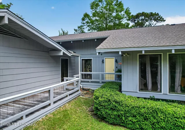 Homes for sale in Diamondhead, MS | 5516 Alakoko Dr, Diamondhead, MS 39525 | MLS# 4152541