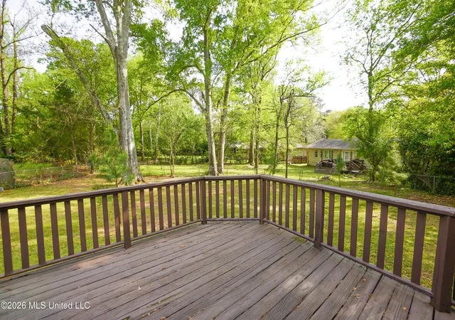 Photo 3 of Single family home for sale at 1923 Cherokee Dr, Jackson, MS 39211 | MLS# 4147926 | Listing updated on 2026-09-04
