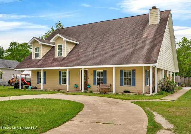 Photo 1 of Single family home for sale at 430 Gladstone St, Bay Saint Louis, MS 39520 | MLS# 4145574 | Listing updated on 2026-05-06