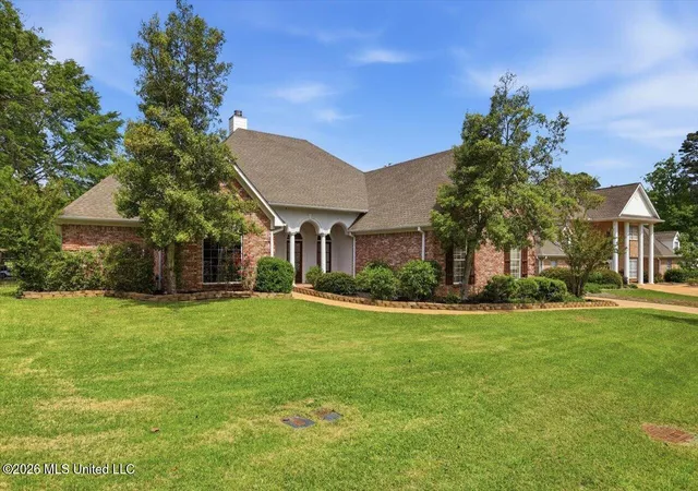 Photo 2 of Single family home for sale at 95 Woodlands Green Dr, Brandon, MS 39047 | MLS# 4145628 | Listing updated on 2026-05-23
