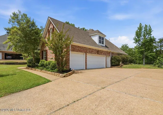 Photo 3 of Single family home for sale at 95 Woodlands Green Dr, Brandon, MS 39047 | MLS# 4145628 | Listing updated on 2026-05-23