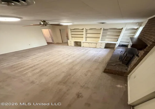 Photo 3 of Single family home for sale at 15 Greenfield Dr, Natchez, MS 39120 | MLS# 4145614 | Listing updated on 2026-09-01