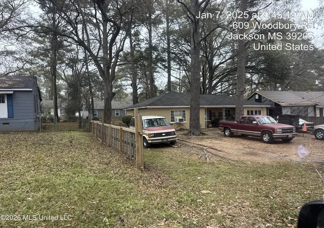 Homes for sale in Jackson, MS | 620 Woodbury Rd, Jackson, MS 39206 | MLS# 4145752