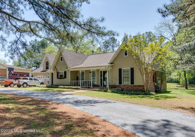 Homes for sale in Olive Branch, MS | 4586 Hillsdale Dr, Olive Branch, MS 38654 | MLS# 4145711