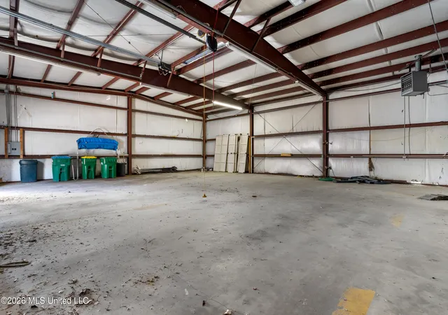 Photo 4 of Single family home for sale at 4920 Beach St, Ocean Springs, MS 39564 | MLS# 4145854 | Listing updated on 2026-09-11