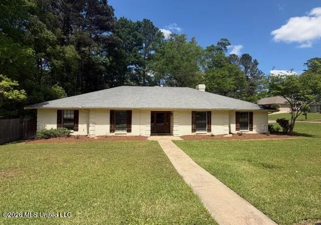 Homes for sale in Brandon, MS | 432 Arundel Dr, Brandon, MS 39047 | MLS# 4145776
