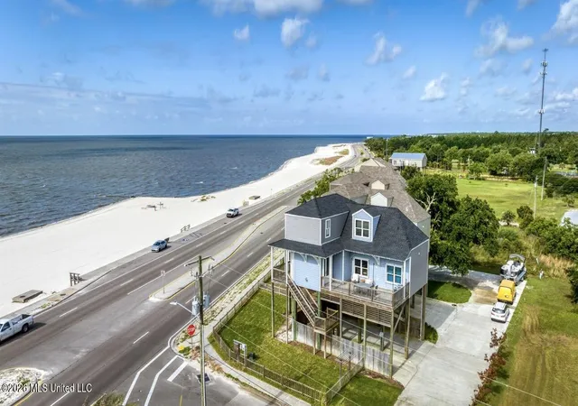 2nd image of 820 W Beach Blvd, Long Beach, MS 39560 | MLS# 4146051