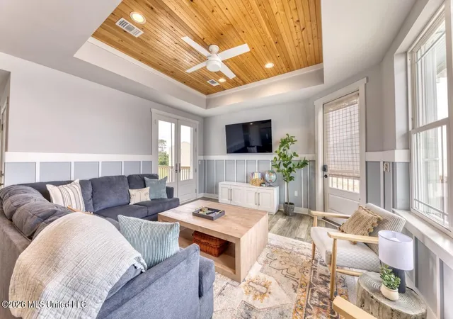 Photo 3 of Single family home for sale at 820 W Beach Blvd, Long Beach, MS 39560 | MLS# 4146051 | Listing updated on 2026-05-02