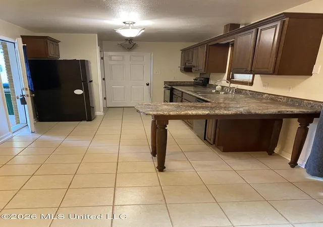 Photo 3 of Single family home for sale at 3511 Sherwood St, Pascagoula, MS 39581 | MLS# 4145820 | Listing updated on 2026-04-23