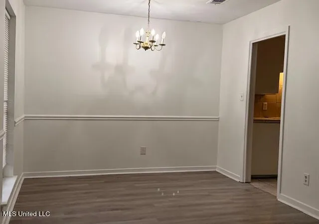 Photo 3 of Single family home for sale at 1953 Longwood Dr, Jackson, MS 39212 | MLS# 4145821 | Listing updated on 2026-09-10