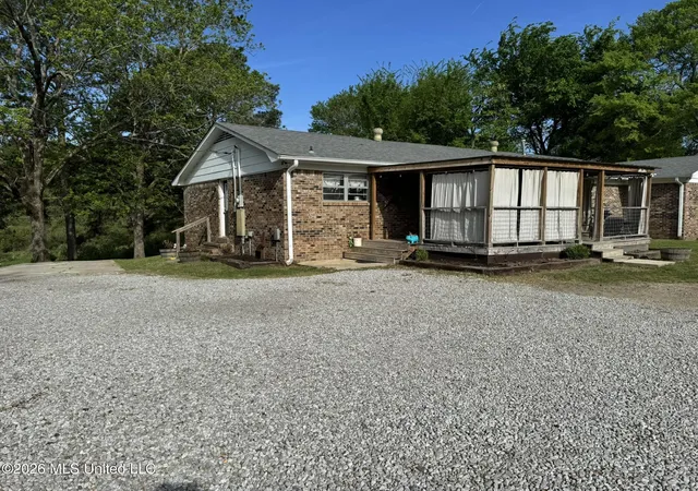 Homes for sale in Olive Branch, MS | 43 Hwy 305, Olive Branch, MS 38654 | MLS# 4145832