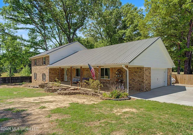Homes for sale in Nesbit, MS | 2125 Swinnea Rd, Nesbit, MS 38651 | MLS# 4146972